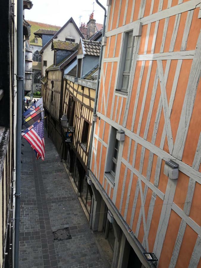 Ferienwohnung Le Paillot De Montabert Hyper Centre Classe Troyes Exterior foto